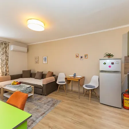 Lovely 1 Bedroom In Appartement Sofia