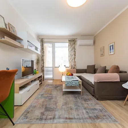 Lovely 1 Bedroom In *