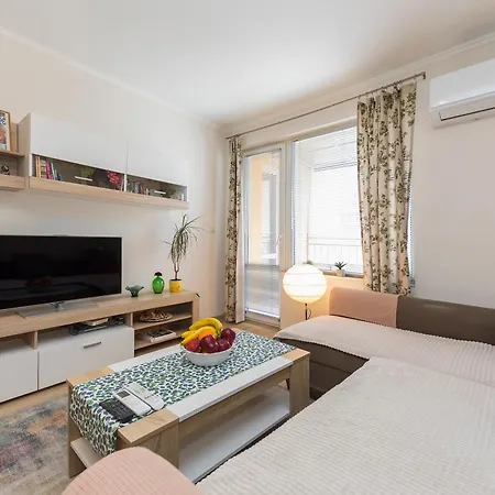 Apartmán Lovely 1 Bedroom In *