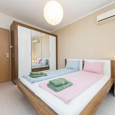 Lovely 1 Bedroom In * Sofia