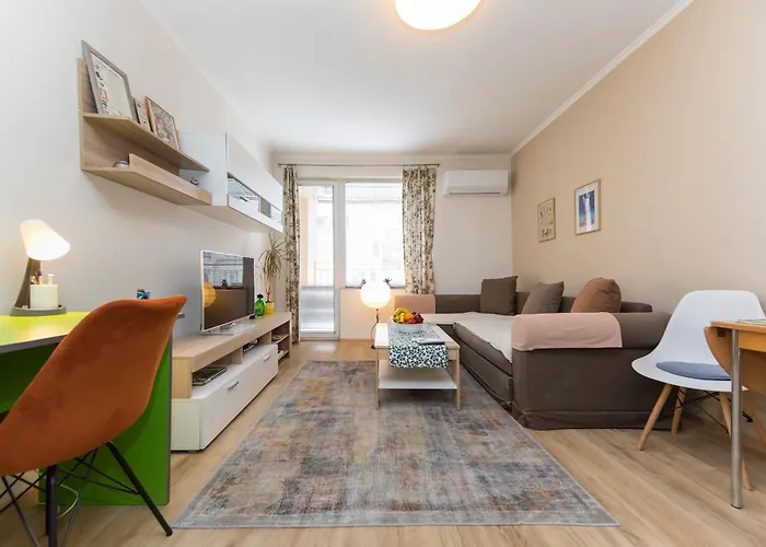 Lovely 1 Bedroom In *