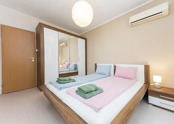 Lovely 1 Bedroom In * 索菲亞