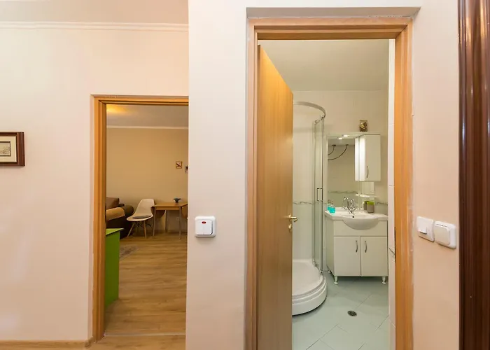 Lovely 1 Bedroom In *