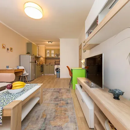 Апартаменты Lovely 1 Bedroom In София
