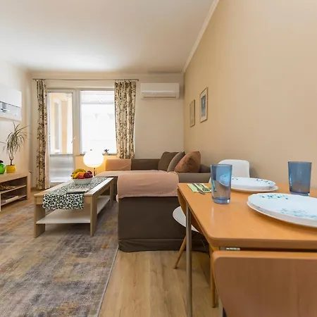 Lovely 1 Bedroom In Апартаменты София